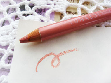 Today's beauty notes-そのままでも完成　ルナソルのダブルリップライナー