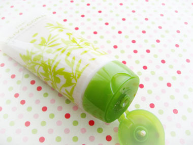 DHCの洗えるボディスクラブ