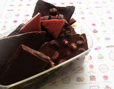 割れチョコ山盛り
